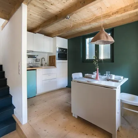 Du Presbytere D'envaux, Ravissante Maison De Charme *