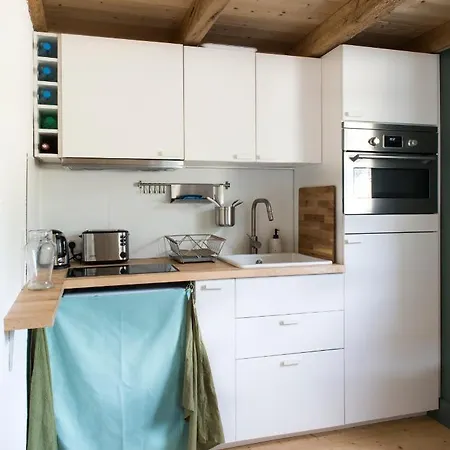 Du Presbytere D'envaux, Ravissante Maison De Charme * Port-dʼEnvaux