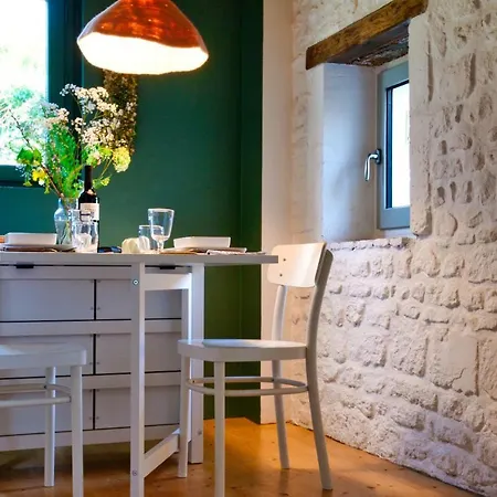 Du Presbytere D'envaux, Ravissante Maison De Charme * Port-dʼEnvaux