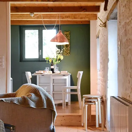 Du Presbytere D'envaux, Ravissante Maison De Charme Ferienhaus