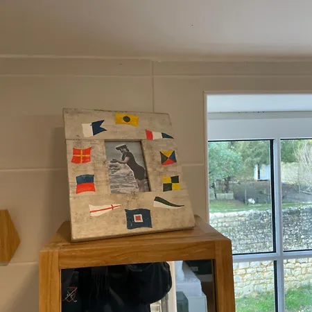 Ferienhaus Du Presbytere D'envaux, Ravissante Maison De Charme Port-dʼEnvaux