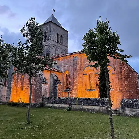 Ferienhaus Du Presbytere D'envaux, Ravissante Maison De Charme *
