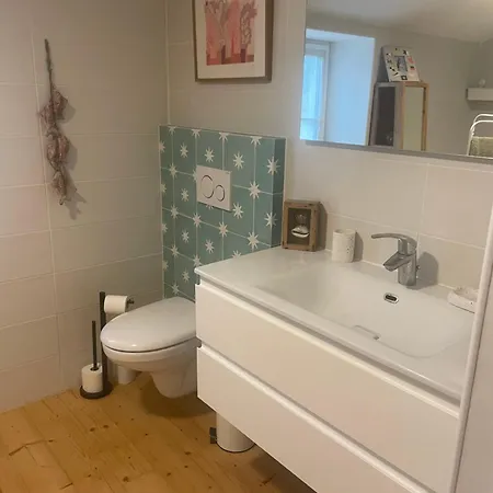 Vakantiehuis Du Presbytere D'envaux, Ravissante Maison De Charme Port-dʼEnvaux